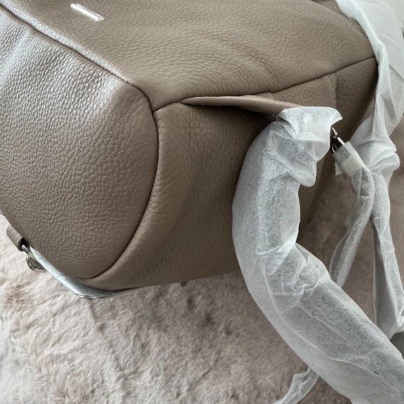 Rebecca Minkoff Large Leather Backpack with Silver Hardware (NEW) - Picture 4 of 14